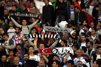 Altay'dan Karşıyaka'ya derbi jesti