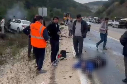 Otomobil ile motosiklet kafa kafaya çarpıştı: 1 ölü, 1 ağır yaralı