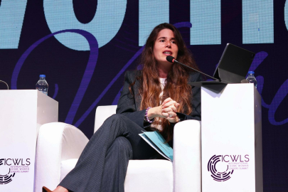 Lal Denizli: 'Kadın gibi kadın, şehrini de ülkesini de yönetiyor' denileceği günlerin gelmesini bekliyorum