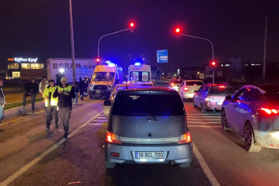 3 otomobilin karıştığı zincirleme kaza: 2'si çocuk 5 yaralı