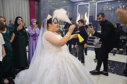 Down sendromlu Sedanur’un gelinlik giyme hayali gerçek oldu