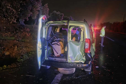 Bursa'da beton su kanalına çarpan aracın sürücüsü öldü