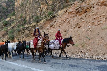 Van'da göçerlerin zorlu yolculuğu başladı