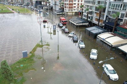 Uzmandan İzmir için 'paradoks' uyarısı: Sel ve kuraklık aynı anda yaşanabilir