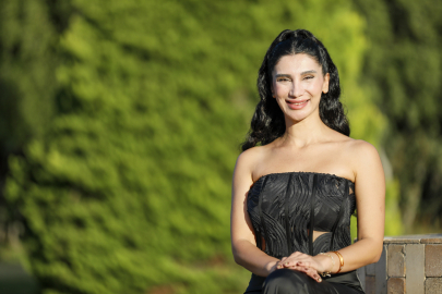 Hem yönetmenliğini hem oyunculuğunu yaptığı filmiyle Altın Portakal'da