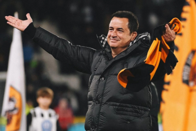 Acun Ilıcalı'nın takımlarından çifte zafer