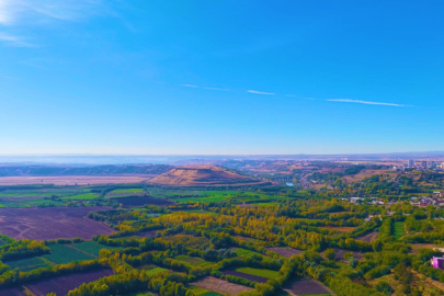 Diyarbakır'ın nefes kesen manzarası: Hevsel'de renk cümbüşü