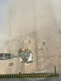 Roma'daki tarihi kulede kısmı çökme: 4 yaralı