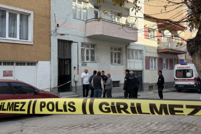 2 engelli çocuk annesi kadın, evde boğazı kesilmiş halde bulundu