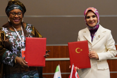 Bakan Göktaş, Sierra Leone ve Singapurlu Mevkidaşları ile  İş Birliği Mutabakat Zaptı İmzaladı