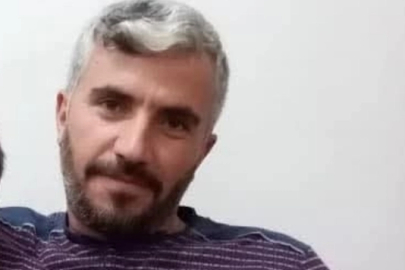 Lastiğini değiştirdiği TIR'ın altında kalıp ölen şoför, toprağa verildi