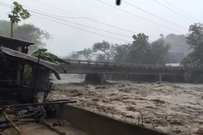 Filipinler’de Kalmaegi Tayfunu nedeniyle hayatını kaybedenlerin sayısı 66’ya yükseldi