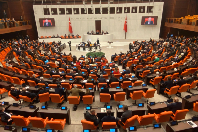 'Vakıflar Kanunu' ile 'Bazı Kanunlarda Değişiklik Yapılmasına Dair Kanun Teklifi'nin ilk 6 maddesi kabul edildi