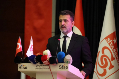 Sivasspor Kulüp Başkanı Karagöl görevinden ayrıldı