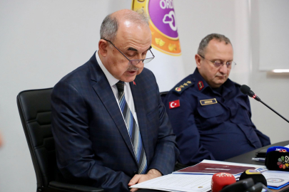 Göçük altında kalan kamyon şoförü için arama kurtarma çalışmaları durduruldu (3)