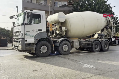 Beton mikserinin çarptığı kadın öldü; son anda yol kenarına çektiği torunu kurtuldu