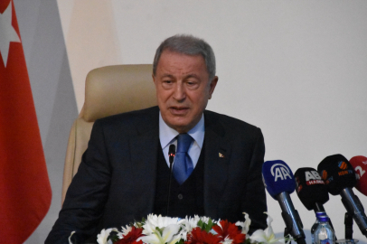 Hulusi Akar: Terör belasından asil milletimizi kurtaracağız