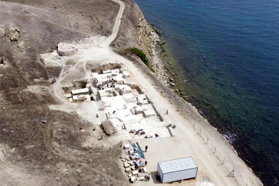 Perinthos Antik Kenti kazılarında denizde liman yapısı tespit edildi