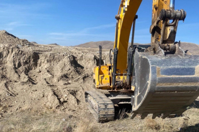 Ekskavatörle kazıya suçüstü; 4 gözaltı