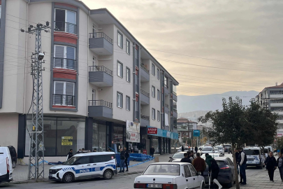 Malatya'da 3'üncü kattaki balkondan düşüp, öldü