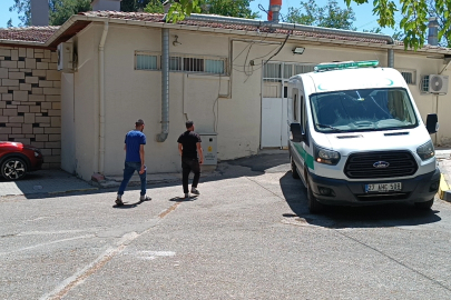 Arızalanan aracın sürücüsen yardım etmek isterken otomobil çarptı, öldü