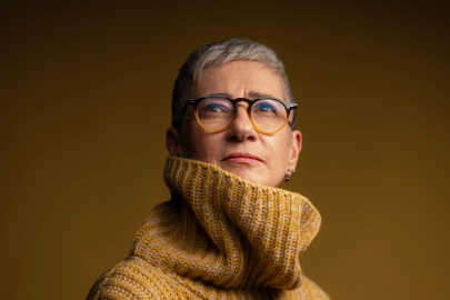 Ayfer Tunç’un merakla beklenen yeni romanı Annemin Uyurgezer Geceleri raflarda!