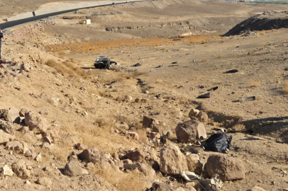 Niğde'de otomobil şarampole yuvarlandı: 2 ölü,1 yaralı