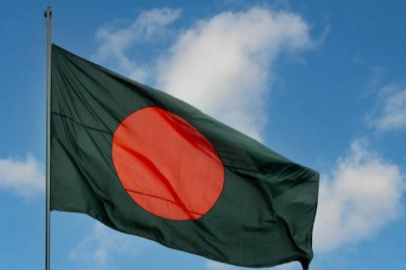 Bangladeş'te 11 farklı noktada patlama meydana geldi