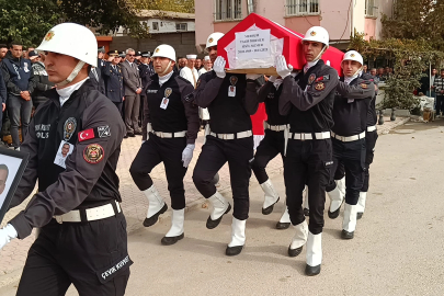 Hayatını kaybeden polis memuru son yolculuğuna uğurlandı
