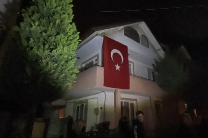 Astsubay Başçavuş Akın Karakuş'un şehadet haberi Sakarya'daki yakınlarına verildi