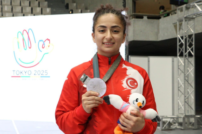 Deaflympics’te ilk madalya Buse Tıraş’tan geldi