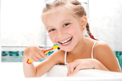 Sağlıklı dişlerin temelini ebeveynler atıyor!