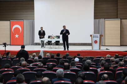 Vali Aydoğdu'dan İmamlarla Toplantı: "Gençler Hâl Dilinize Bakar"