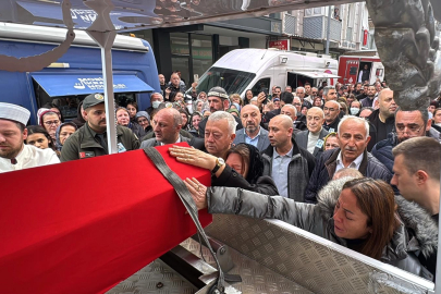 Şehit Pilot Hasan Bahar için evinin önünde helallik alındı