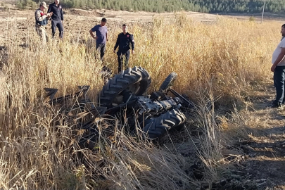 Gaziantep’te devrilen traktörün altında kalan sürücü öldü