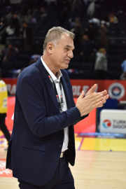 Karşıyaka'da ayrılıklar var