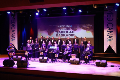 Sağlık çalışanlarından ‘Kasımda Şarkılar Başkadır’ konseri