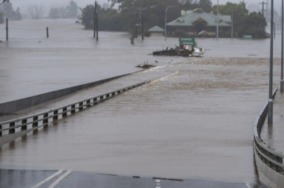 Avustralya'da tropikal siklon etkili oldu