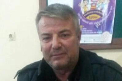 Eski muhtar, köy meydanında av tüfeğiyle öldürüldü