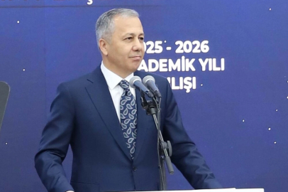 Bakan Yerlikaya: Trafik kültürünü gençlerimizle birlikte oluşturacağız