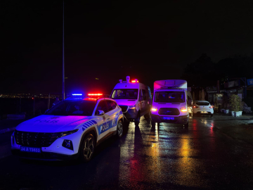 İstanbul - Beylikdüzü'nde balık tutmak için denize açılan kişinin botu alabora oldu: 1 ölü