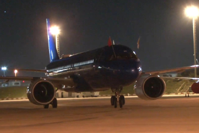 Papa’nın uçağı için teknisyen geldi; yazılım yüklemesi yapılacak