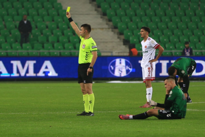 Sakaryaspor - Ümraniyespor: 1-1