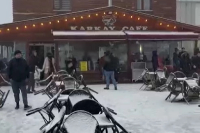 Uludağ’da kar yağışı sürüyor