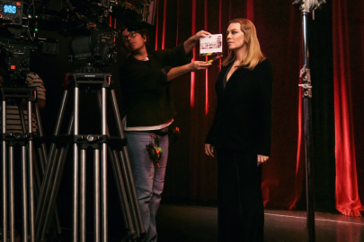 25 Kasım’da Demet Evgâr Kadın Rollerine Odaklandı