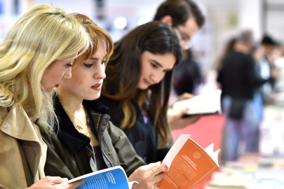 42. İstanbul Kitap Fuarı, Murathan Mungan ile Edebiyatı Keşfetmeye Davet Ediyor