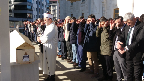 Kazada ölen Elif, son yolculuğuna uğurlandı
