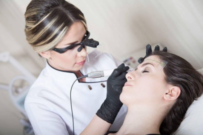 Asya’dan Rusya’ya, Avrupa’dan Amerika’ya: Kalıcı Makyajın Küresel Yükselişi