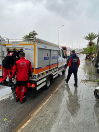 Kuvvetli yağmur uyarısı sonrası ekipler teyakkuza geçti