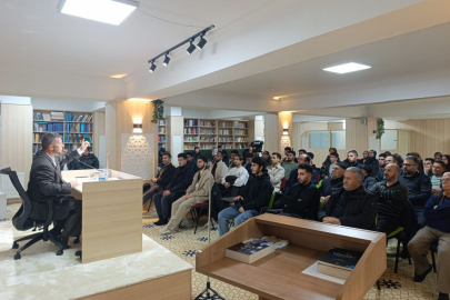 İslam Dünyası Bu Çıkmazdan Nasıl Kurtulur? Erzincan'da Reçete Masaya Yatırıldı